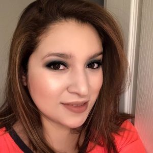 Meet your Posher, Sandra